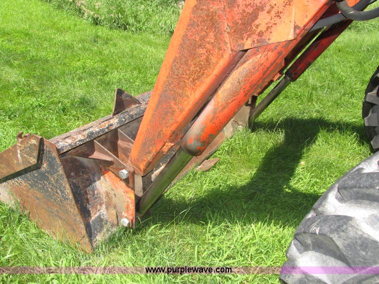 image for item H4548 Belarus 825 MFWD tractor