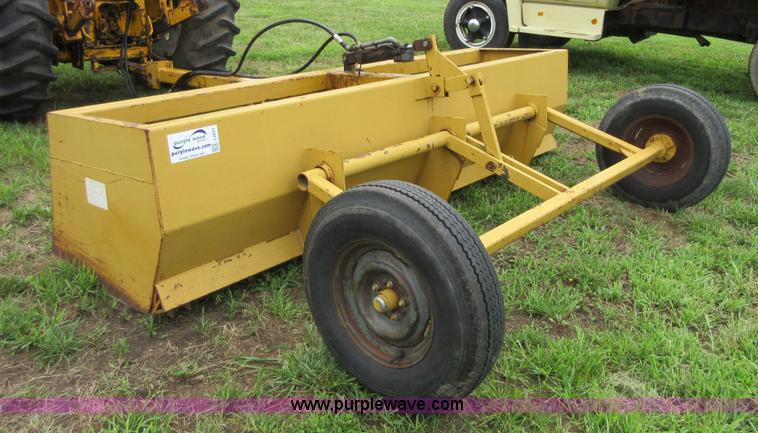 image for item I2071 Carney box blade