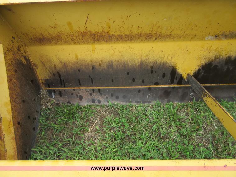 image for item I2071 Carney box blade