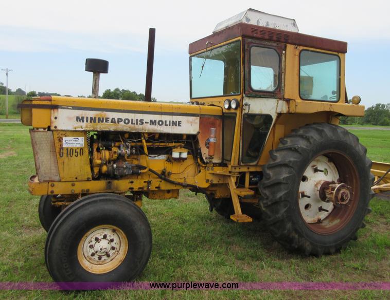 image for item I2073 Minneapolis Moline G1050 tractor