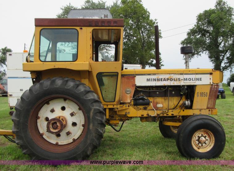 image for item I2073 Minneapolis Moline G1050 tractor