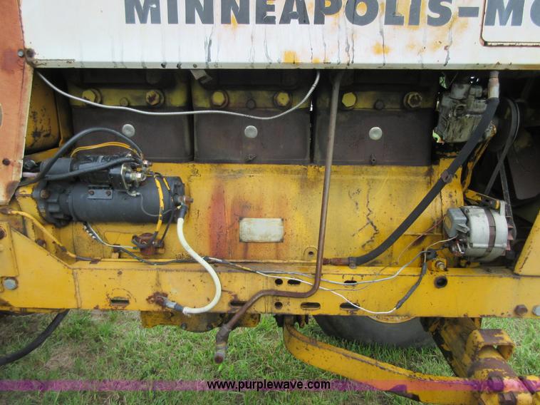 image for item I2073 Minneapolis Moline G1050 tractor