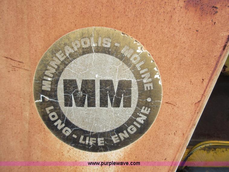 image for item I2073 Minneapolis Moline G1050 tractor