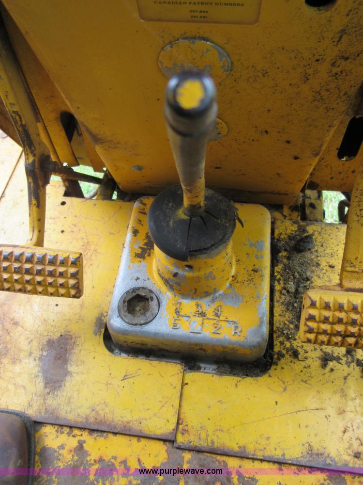 image for item I2073 Minneapolis Moline G1050 tractor