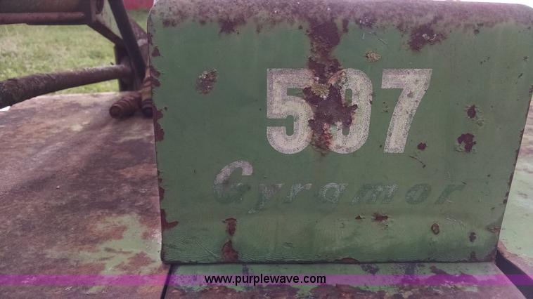 image for item I2797 John Deere 507 rotary mower