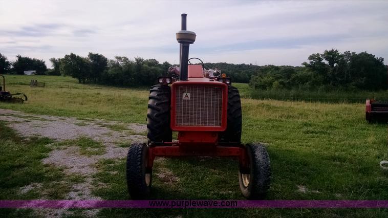 image for item I2798 Allis Chalmers 190XT tractor
