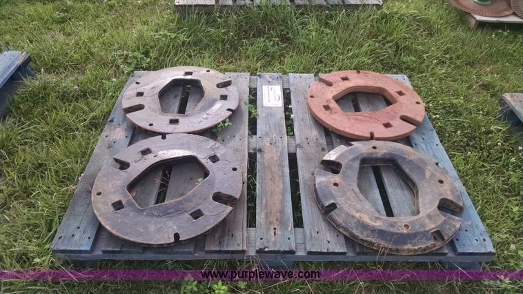 image for item I2801 (4) International rear wheel weights