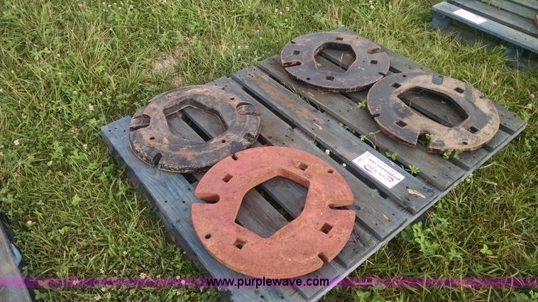 image for item I2801 (4) International rear wheel weights