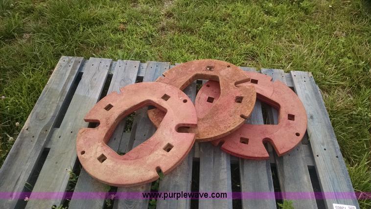 image for item I2803 (3) International rear wheel weights