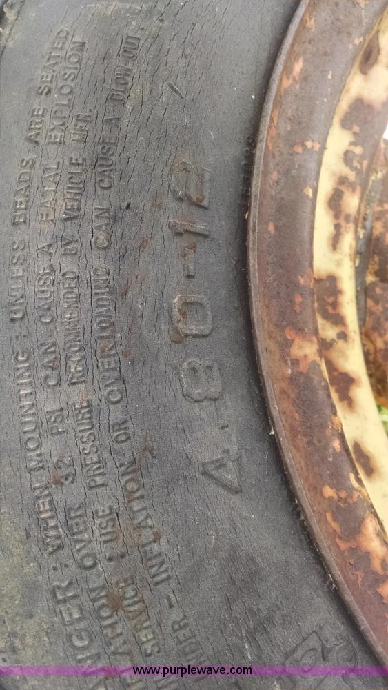 image for item I2804 John Deere H bottom plow