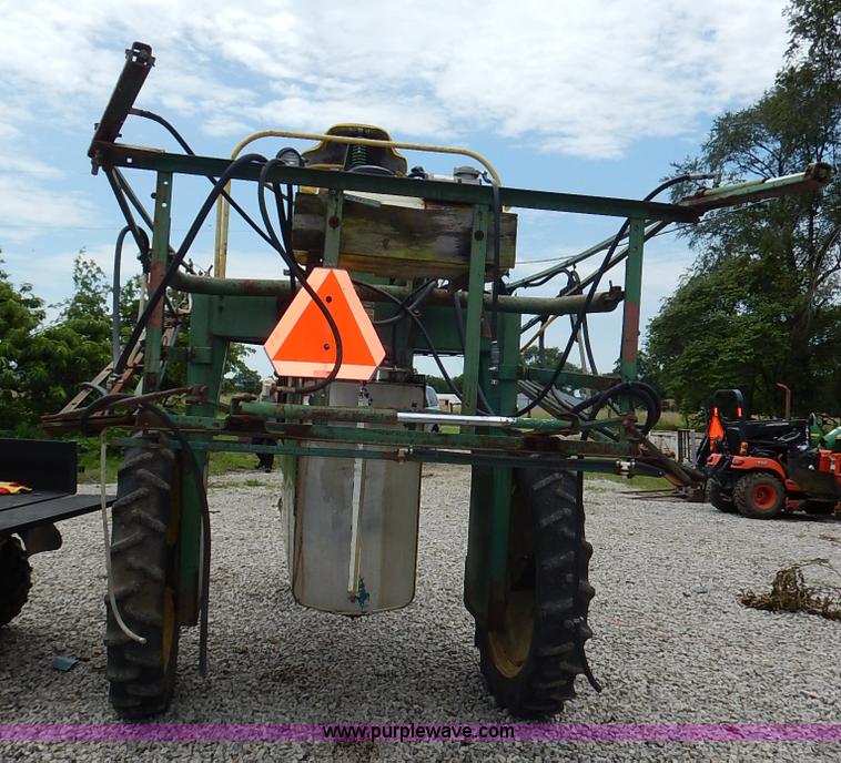 image for item J3757 John Deere 734 Hi-Cycle self-propelled applicator