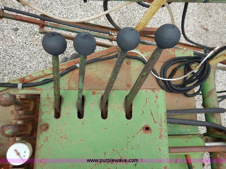 image for item J3757 John Deere 734 Hi-Cycle self-propelled applicator