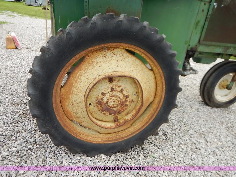 image for item J3757 John Deere 734 Hi-Cycle self-propelled applicator