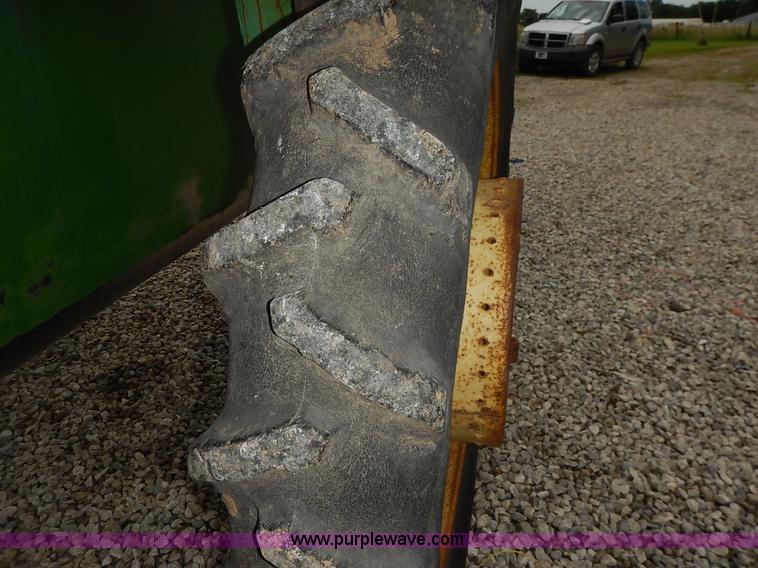 image for item J3757 John Deere 734 Hi-Cycle self-propelled applicator