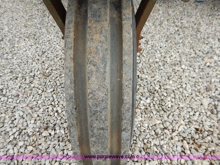 image for item J3757 John Deere 734 Hi-Cycle self-propelled applicator