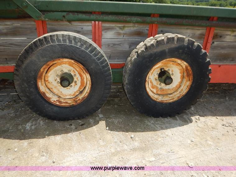 image for item J3763 New Idea manure spreader
