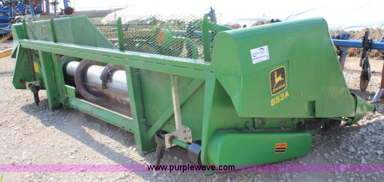image for item J5839 1995 John Deere 653A row crop head