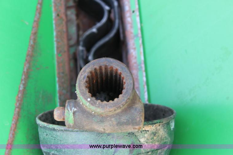 image for item J5839 1995 John Deere 653A row crop head