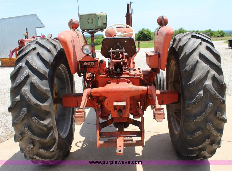 image for item J5863 1962 Allis Chalmers D19 tractor