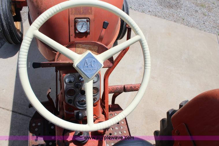 image for item J5863 1962 Allis Chalmers D19 tractor