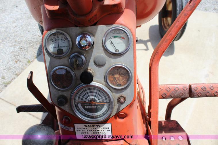 image for item J5863 1962 Allis Chalmers D19 tractor