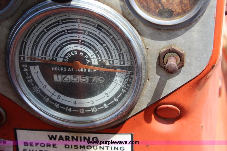 image for item J5863 1962 Allis Chalmers D19 tractor