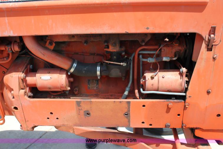 image for item J5863 1962 Allis Chalmers D19 tractor