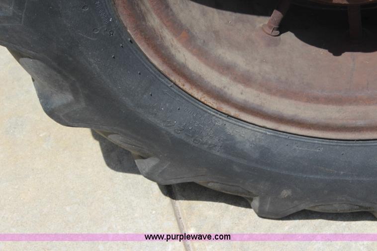 image for item J5864 1937 Allis Chalmers WC tractor