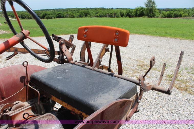 image for item J5868 1943 Allis Chalmers C tractor