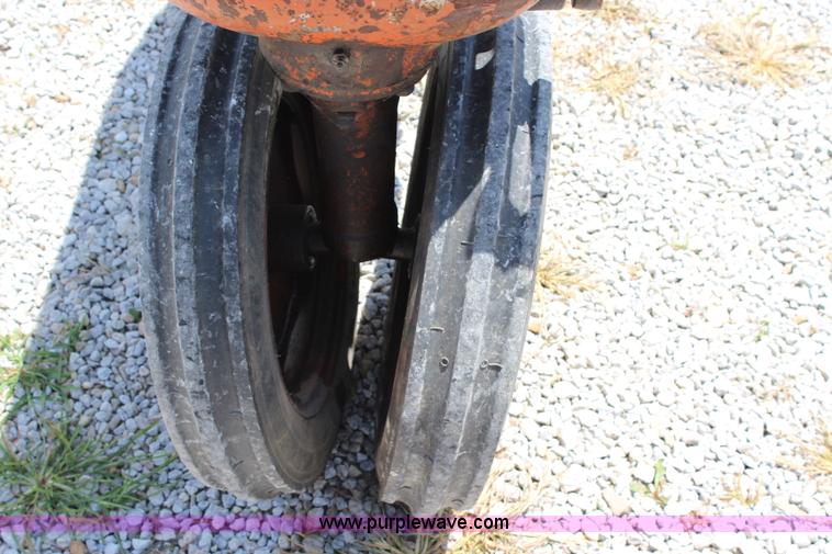 image for item J5868 1943 Allis Chalmers C tractor