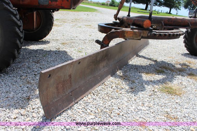 image for item J5869 1954 Allis Chalmers D rigid frame motor grader