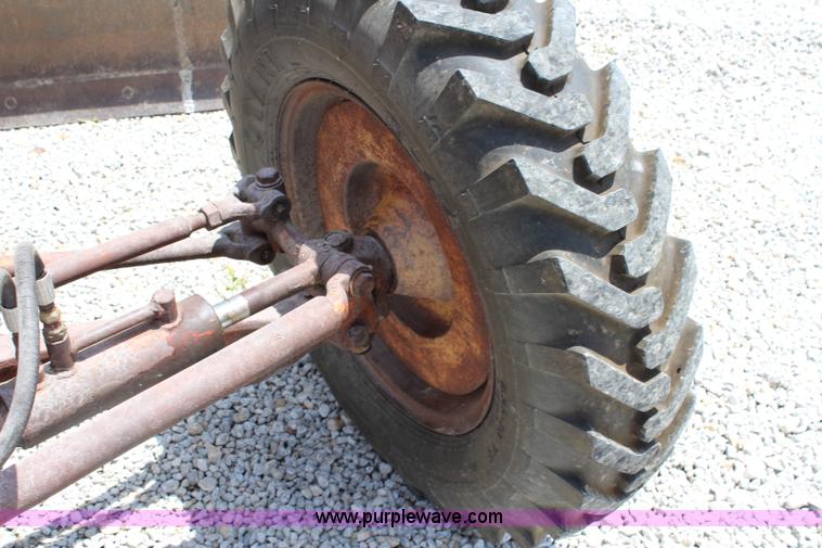 image for item J5869 1954 Allis Chalmers D rigid frame motor grader