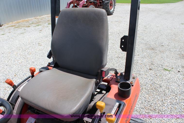 image for item J5871 2005 AGCO ST22A MFWD tractor