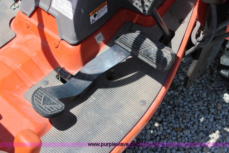 image for item J5871 2005 AGCO ST22A MFWD tractor