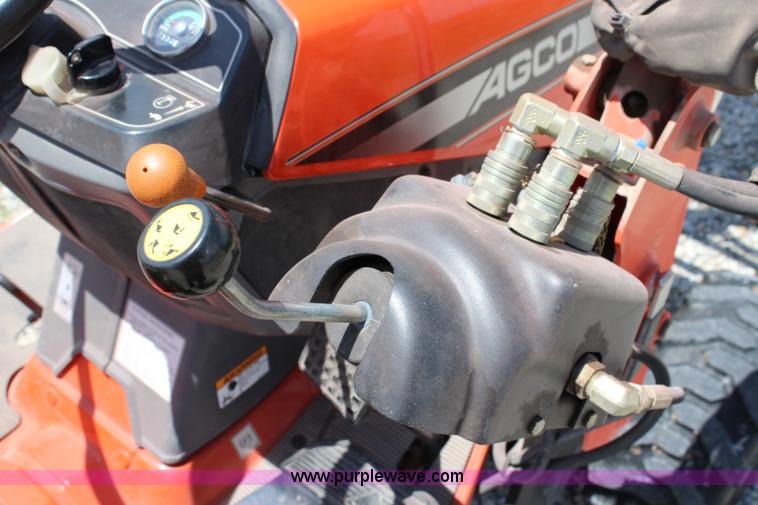 image for item J5871 2005 AGCO ST22A MFWD tractor