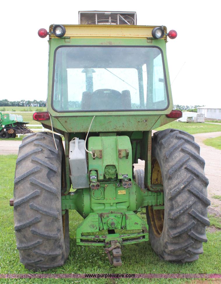 image for item J5874 1972 John Deere 4620 tractor