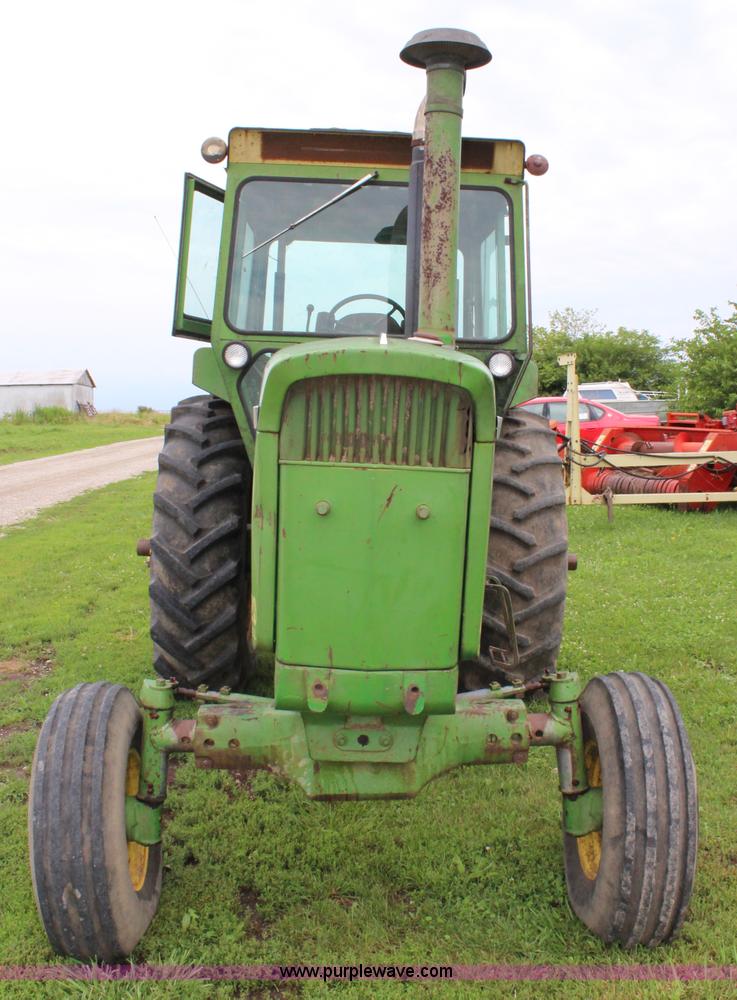 image for item J5874 1972 John Deere 4620 tractor