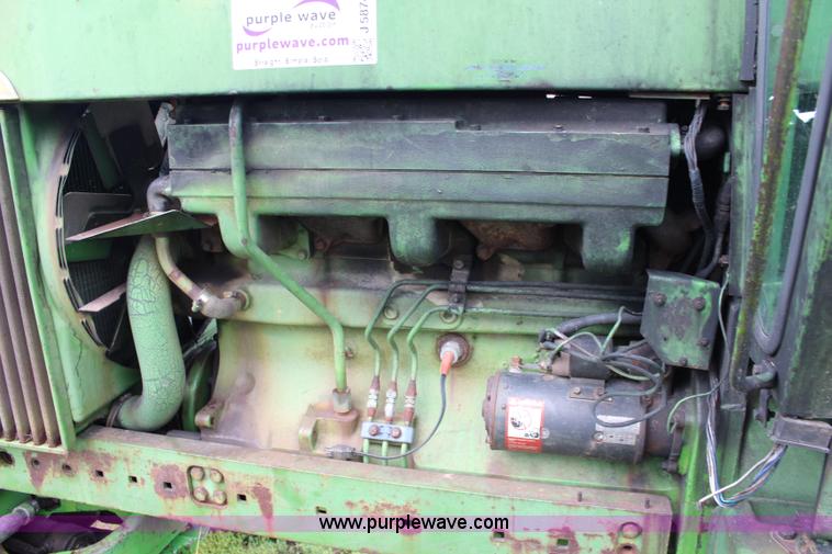 image for item J5874 1972 John Deere 4620 tractor