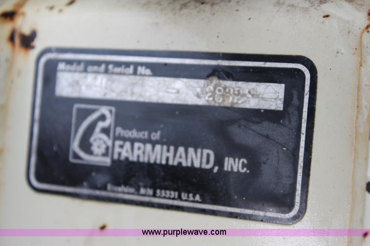 image for item J5882 1983 International 884 tractor