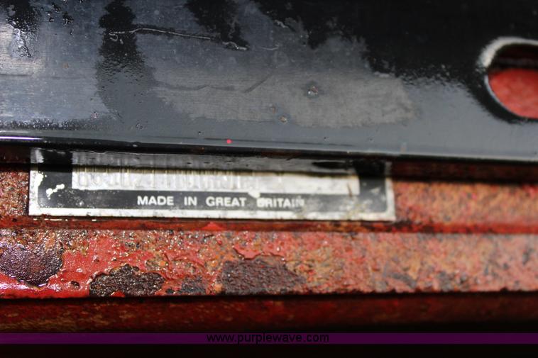 image for item J5882 1983 International 884 tractor