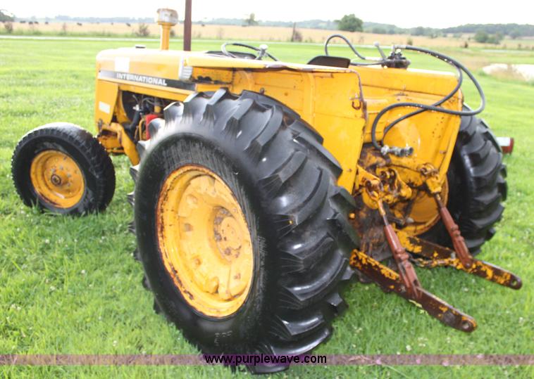image for item J5883 International I2500B tractor