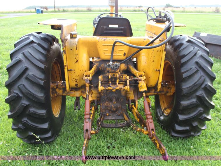 image for item J5883 International I2500B tractor