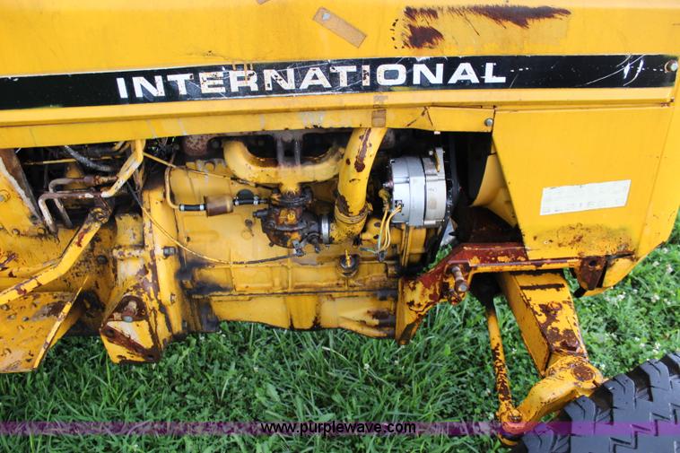 image for item J5883 International I2500B tractor