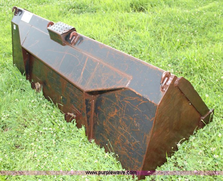 image for item J5884 86"W bucket