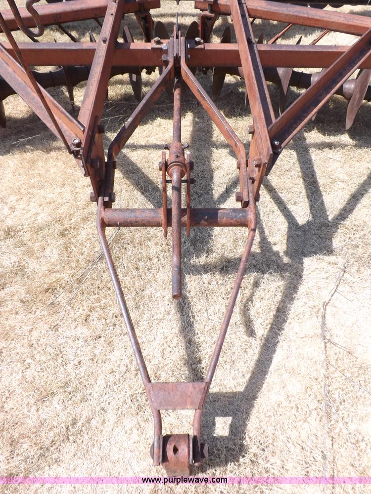 image for item J6944 International 330 tandem off-set disk