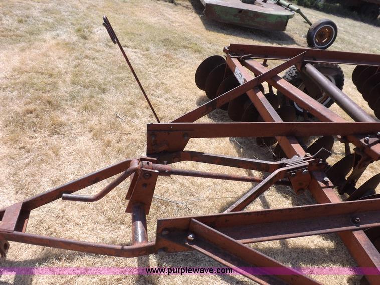 image for item J6944 International 330 tandem off-set disk