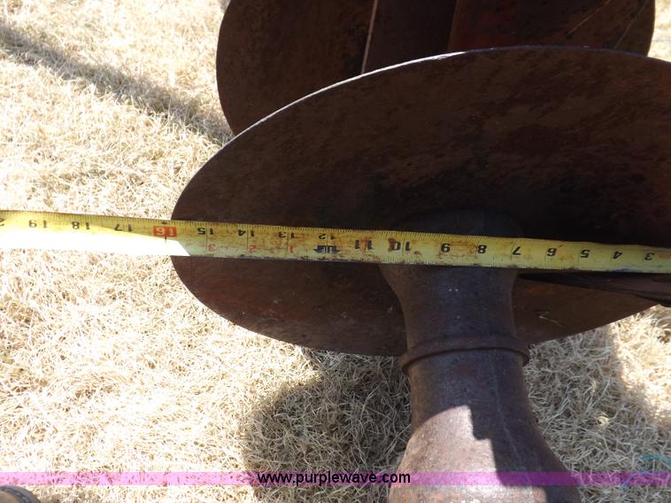 image for item J6944 International 330 tandem off-set disk