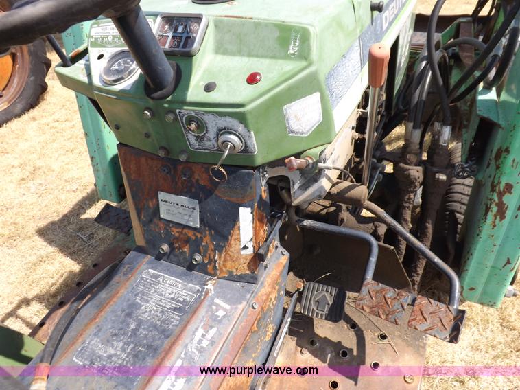 image for item J6946 Deutz Allis 5215 HST MFWD tractor