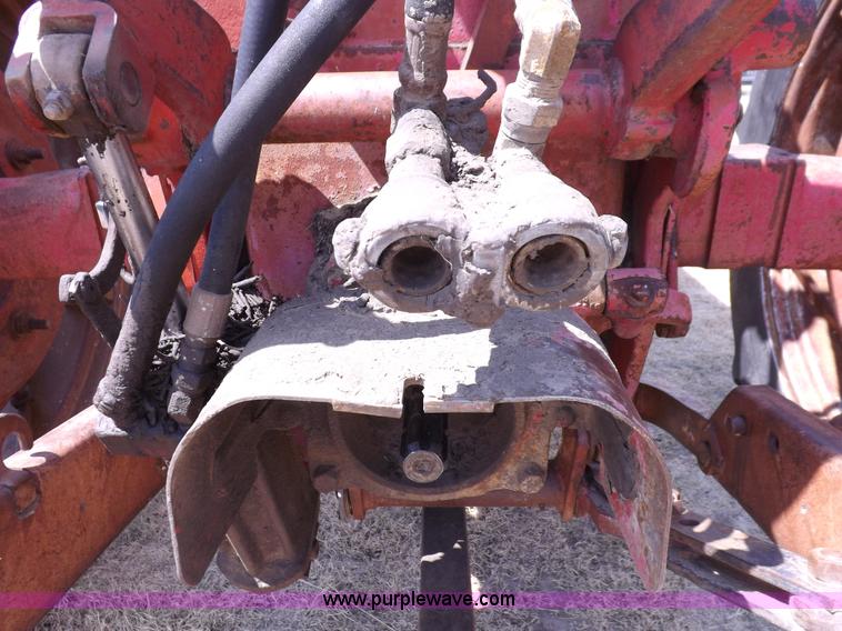 image for item J6948 1961 Farmall 560 tractor