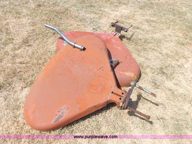 image for item J6948 1961 Farmall 560 tractor